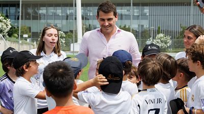 Casillas visitó a los alumnos del Campus Experience de la Fundación Real Madrid