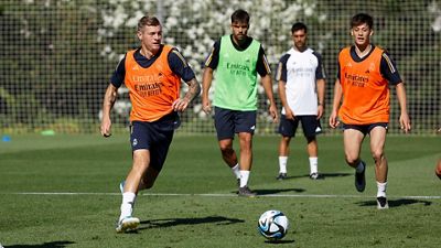 Intensive Ballarbeit zum Auftakt des fünften Trainingstages