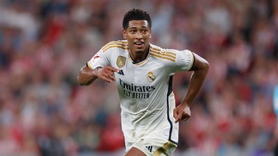 Bellingham, gol en su debut oficial: 'Estoy muy feliz y disfruto con mis compañeros'