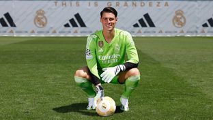 Kepa já veste a camisola do Real Madrid