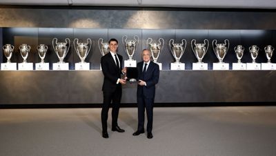 presentación de kepa como jugador del real madrid