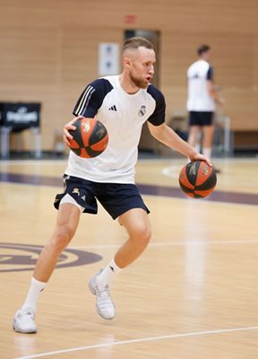 entrenamiento del real madrid de baloncesto