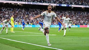 Bellingham unterzeichnet das Comeback bei der Rückkehr ins Bernabéu