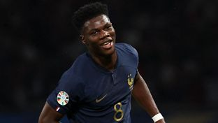 2-0: Tchouameni marca un golazo en la victoria de Francia
