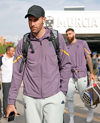 llegada del real madrid de baloncesto a murcia