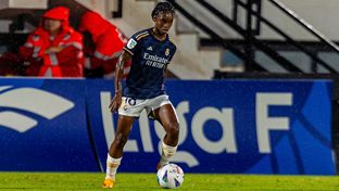 Real Madrid win la Liga opener