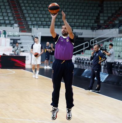 entrenamiento del real madrid de baloncesto