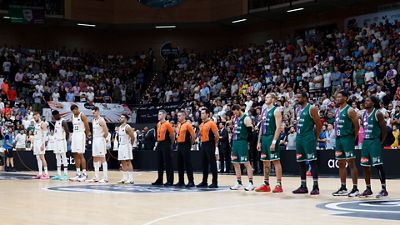 Minuto de silencio en memoria de Pepe Domingo Castaño