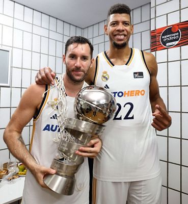 la celebración de los campeones en el vestuario