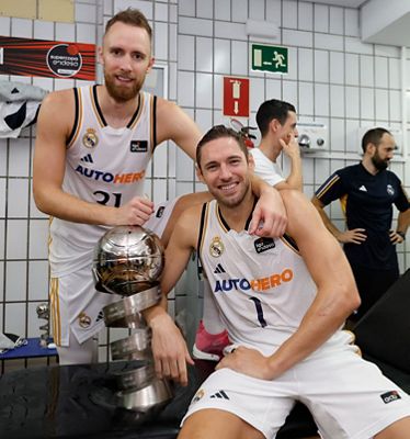la celebración de los campeones en el vestuario