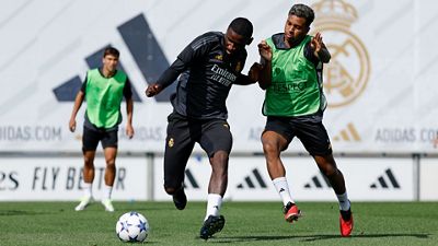 Último treino antes da estreia na Champions