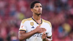 The leaders go in search of a win ahead of the international break