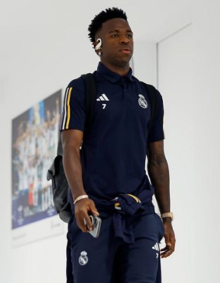 llegada del real madrid al santiago bernabéu