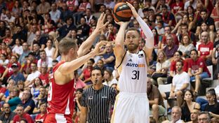 74-93: Victory and league leaders