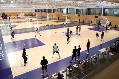 los dallas mavericks se entrenan en la ciudad real madrid