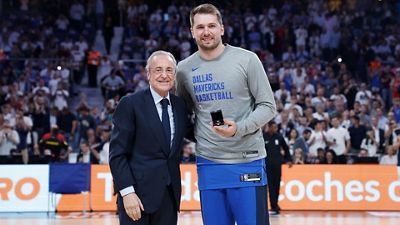 Luka Doncic recibió la insignia de socio de honor del Real Madrid