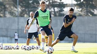 Neue Trainingseinheit in der Real Madrid Stadt