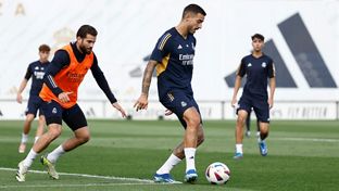 Internationals back in training with Ancelotti