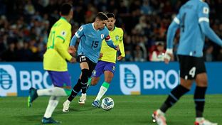 2-0: Valverde, titular en el triunfo de Uruguay ante Brasil