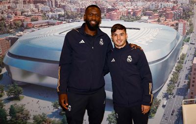 rüdiger y brahim protagonistas en la sesión de firmas en sevilla