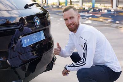 bmw españa entrega los vehículos oficiales