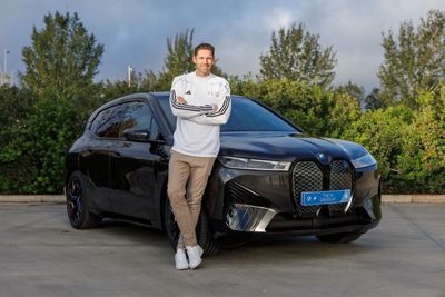 bmw españa entrega los vehículos oficiales