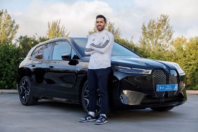 bmw españa entrega los vehículos oficiales