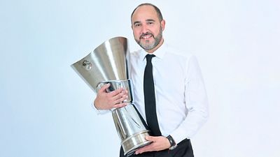 Chus Mateo, elegido mejor entrenador del año