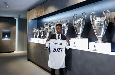 vinicius renovado hasta 2027