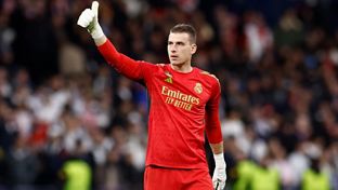 Lunin: 'Es importante la victoria y con la portería a cero'