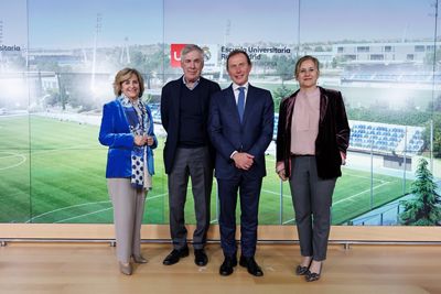 ancelotti en el inicio del curso 2023/24 de la escuela universitaria real madrid universidad europea