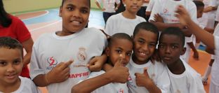 Escola socio-desportiva ‘Cidadania Pelo Desporto’