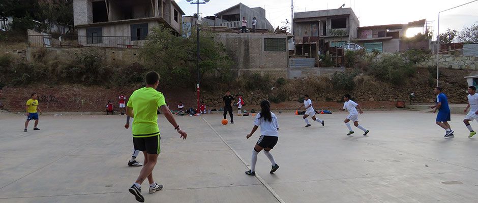 Fundación Real Madrid Socio-sporting School in Unión Hidalgo ‘Aerogubiños’