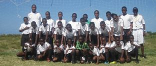 Escola socio-desportiva da Fundação Real Madrid na Jamaica