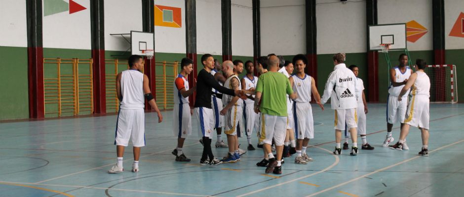 PROYECTO BALONCESTO EN CENTROS PENITENCIARIOS C.P. MADRID II (HOMBRES)