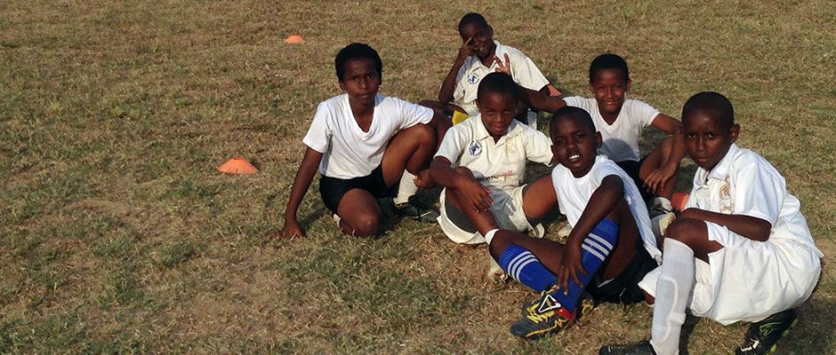 المدرسة الاجتماعية-الرياضية لمؤسسة ريال مدريد Ron La Forest Soccer Academy de Trinidad y Tobago