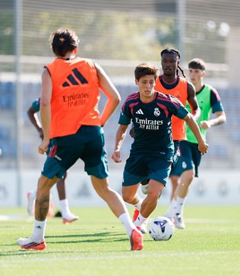 Real Madrid follows up with another intense double session.