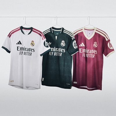 Your season, your jersey. Choose your kit. 