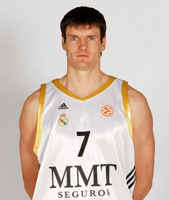 Lavrinovic