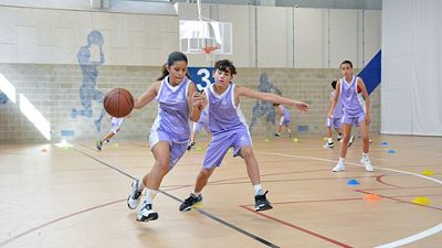 Vuelve el campus de baloncesto de Navidad de la Fundación