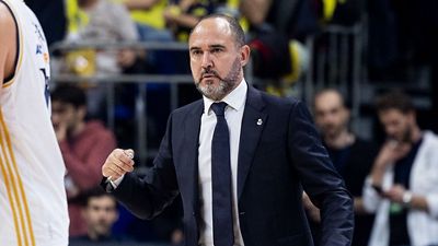 Chus Mateo: "It's our first defeat in the Euroleague and we have to keep working"