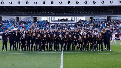 Homenaje al Real Madrid B tras su ascenso a Primera Federación