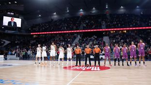 Minute's silence at the WiZink Center