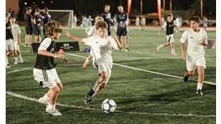 Más de 200 niños y niñas disfrutan del programa de fútbol y valores de la Fundación Real Madrid en Punta del Este