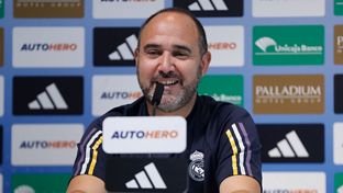 تشوس ماتيو: "علينا تقديم مباراة جادة دفاعياً أمام أنادولو إيفيس"