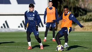 El Real Madrid se entrenó antes de viajar a Doha