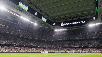 The Santiago Bernabéu observes a minute's silence in memory of the victims of the DANA storm