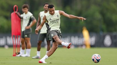Último entrenamiento antes del partido contra el Borussia Dortmund