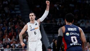 83-78: El líder logra su undécimo triunfo seguido en la Liga