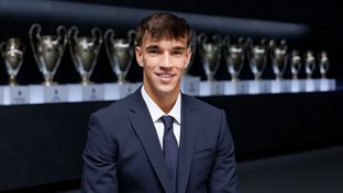 Carlos Espí: "Han sido días increíbles, pero estoy deseando pisar el Bernabéu"